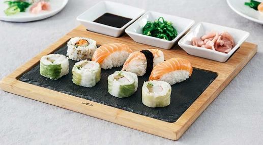 TABUA 28X28CM C/ARDOSIA E 3 TAÇAS PORC.